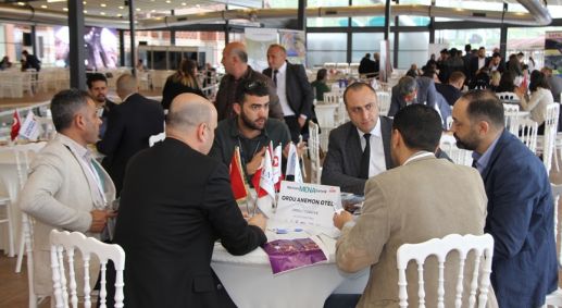 1.MENA Zirvesi İkili İş Görüşmeleriyle Başladı