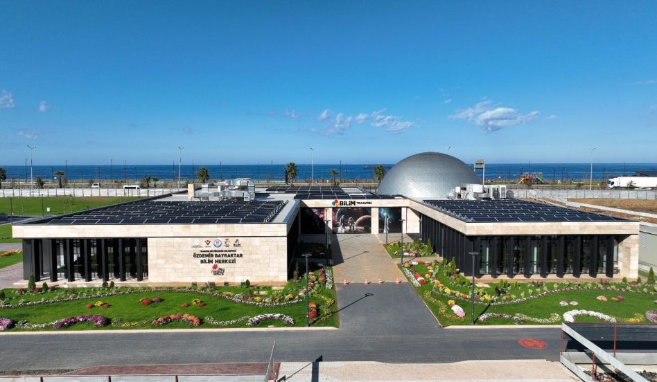 Özdemir Bayraktar Bilim Merkezi ve Planetaryum Törenle Hizmete Açıldı