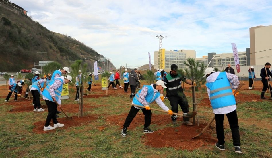 ‘Koş Dünyaya Nefes Ol Fidan Dikimi’ Etkinliği Gerçekleştirildi