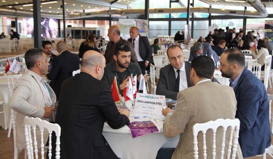 1.MENA Zirvesi İkili İş Görüşmeleriyle Başladı