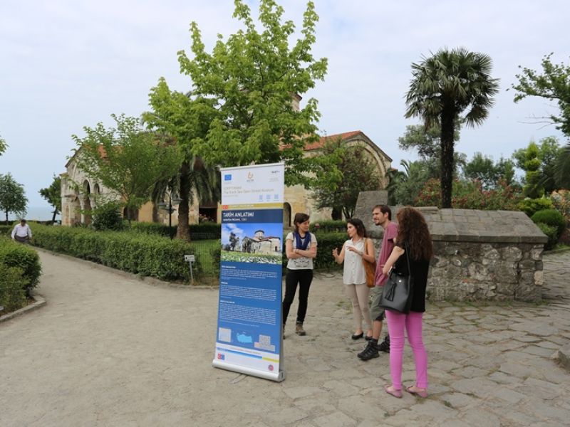 Galeri 10